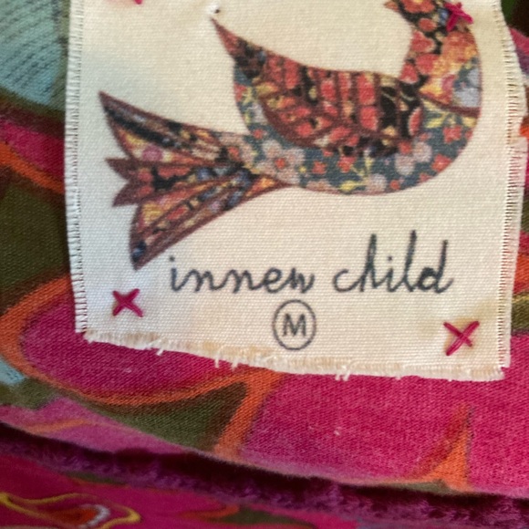 Inner Child Red Butterfly Floral Print Tee, Size Medium - Picture 5 of 6